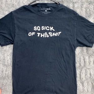 Small womens black graphic tee